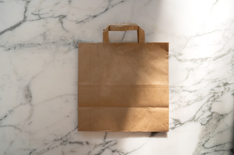 White Strung Counter Bags 175 x 175mm (Box: 1000 bags)